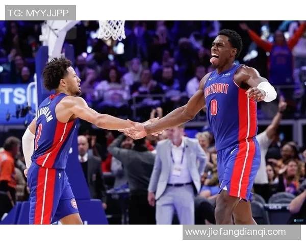 1月17日鹈鹕与爵士激战正酣球迷期待精彩对决与惊喜表现 1月17日鹈鹕与爵士激战正酣球迷期待精彩对决与惊喜表现